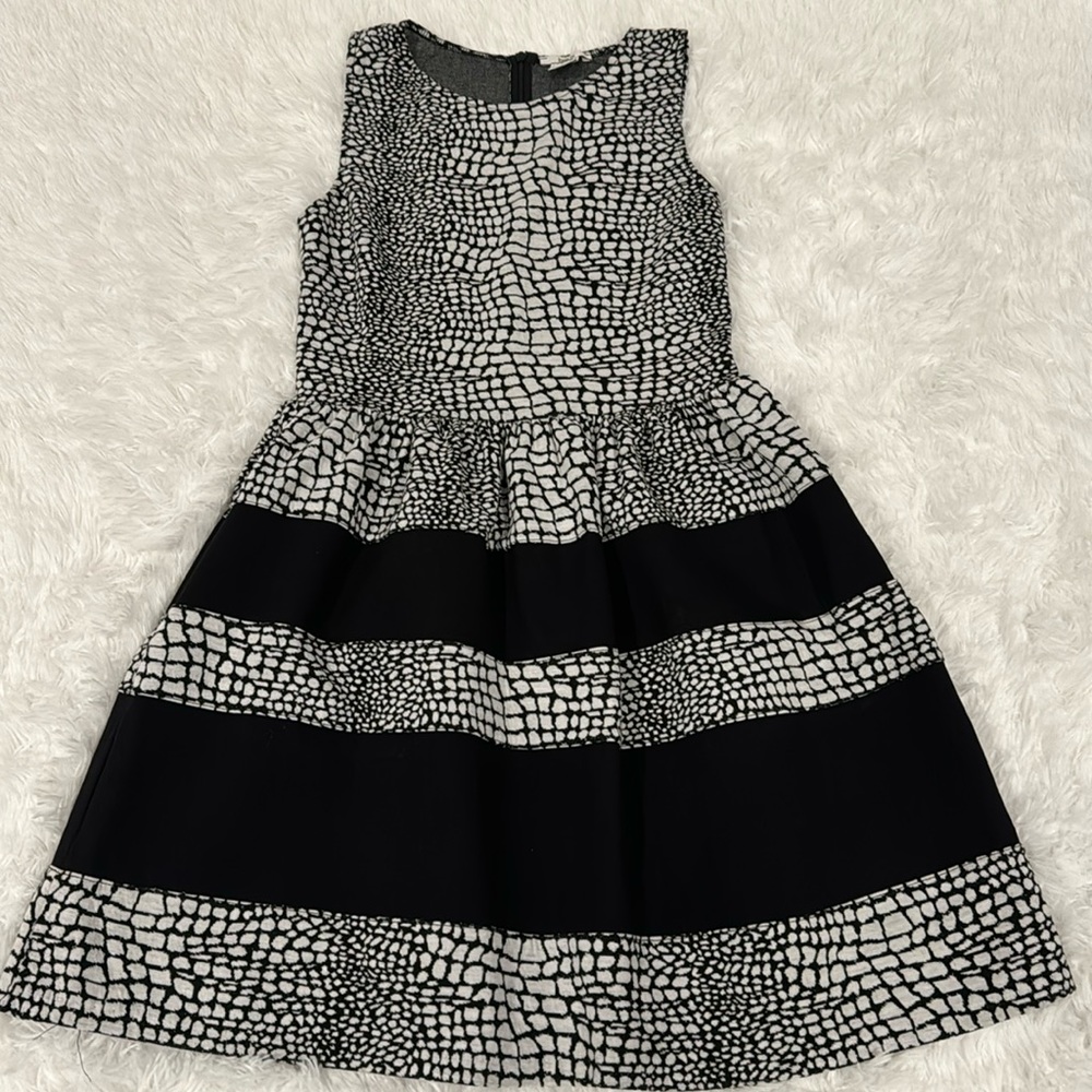 Bar lll Mini Sleeveless Snake Print Fit & Flare black & light grey dress- Size M